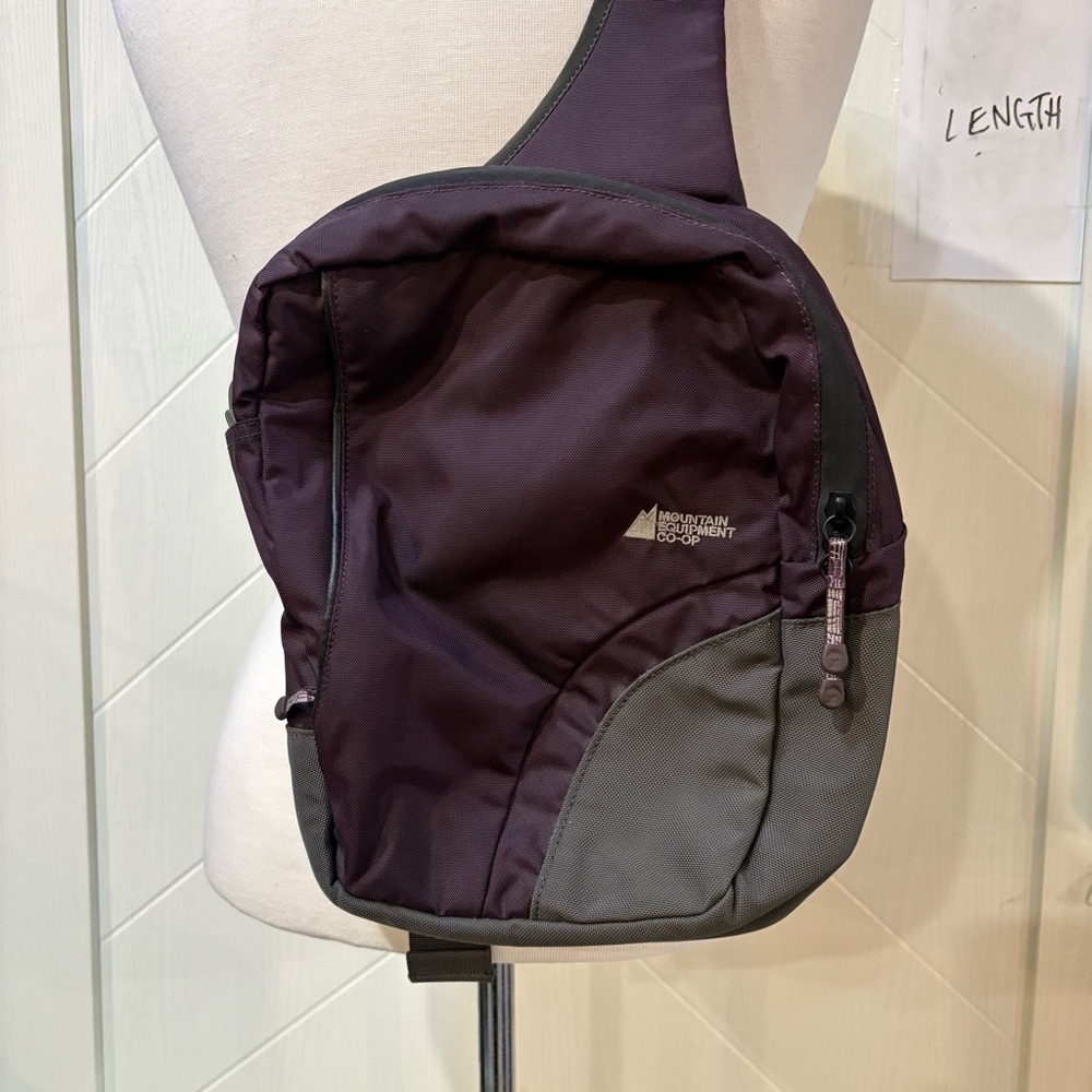 Mountain‎ Equipment Co-op Crossbody Sling Bag – Plum/Grey